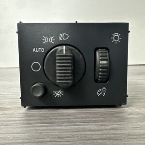 99-06 Sierra Suburban Silverado Tahoe Yukon Headlight Dome Light Switch OEM